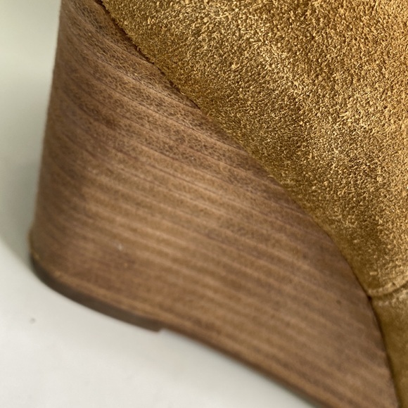 LUCKY BRAND Yamka Tan Suede Wedge Chelsea Stacked Heel Bootie Shoes Size 8 - Picture 9 of 13